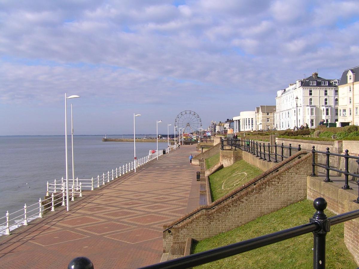 2 Beach House Bridlington Exterior photo
